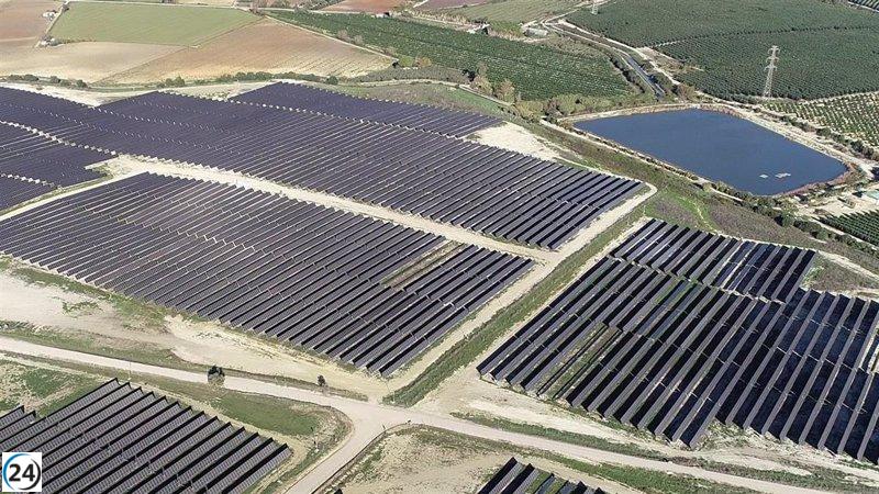 Repsol inaugura proyecto pionero en Jerez (Cádiz) para producción de energía renovable en Andalucía.