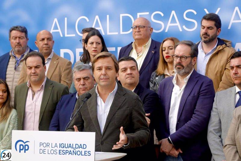 Repullo aplaude a los alcaldes del PP por su gestión impulsora de cambios en Andalucía y su compromiso con la igualdad