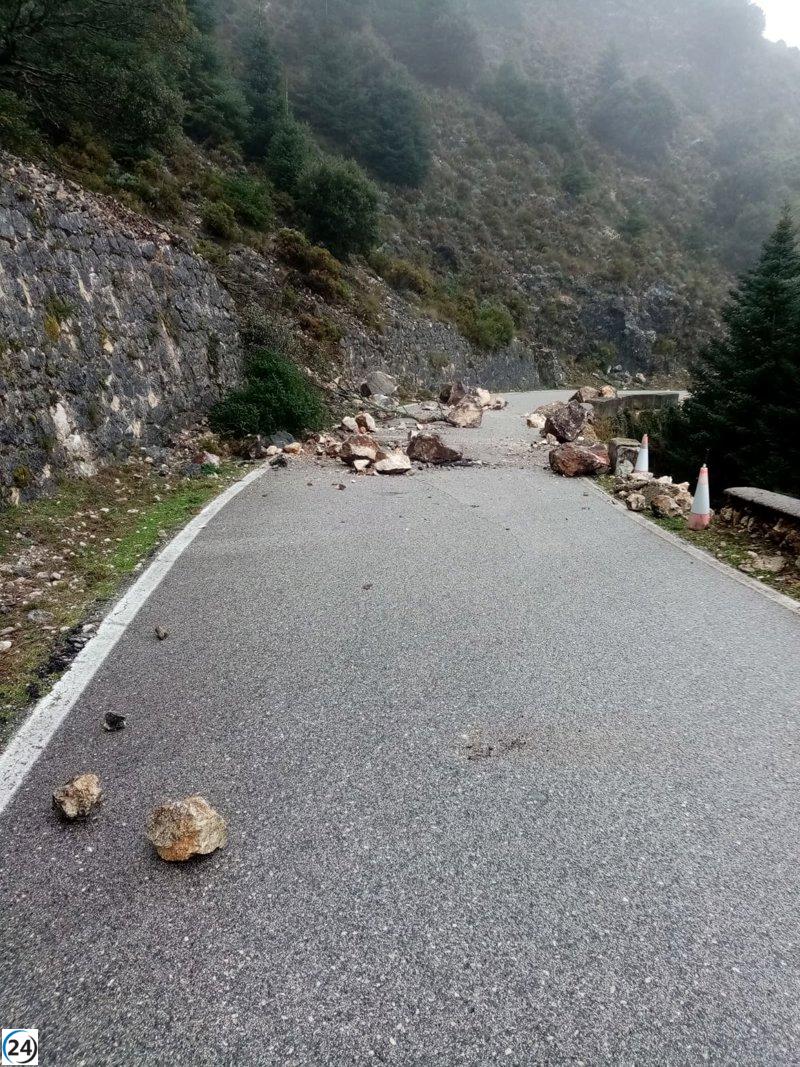 Temporal provoca cortes en cinco carreteras entre Cádiz y Córdoba.