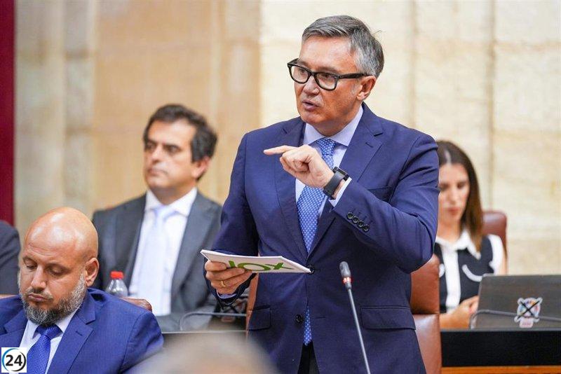 Eliminada acusación de Gavira (Vox) sobre adoctrinamiento y pederastia en escuelas andaluzas del diario de sesiones del Parlamento.