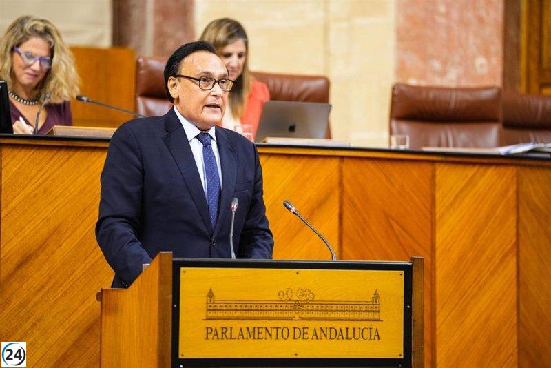 La Junta culpa al tope salarial estatal por la falta de convenio de Andalucía Emprende, la oposición advierte de su abandono.