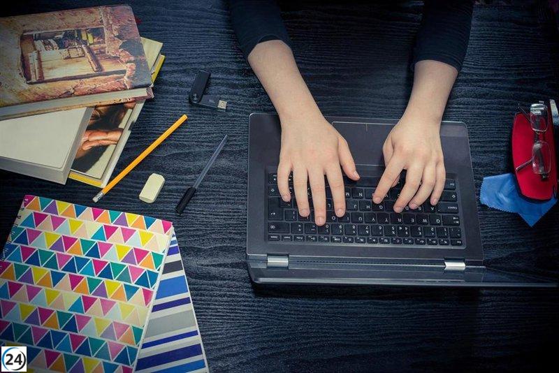 La Junta, ATA y la Universidad Pablo de Olavide unen fuerzas para impulsar el emprendimiento femenino.