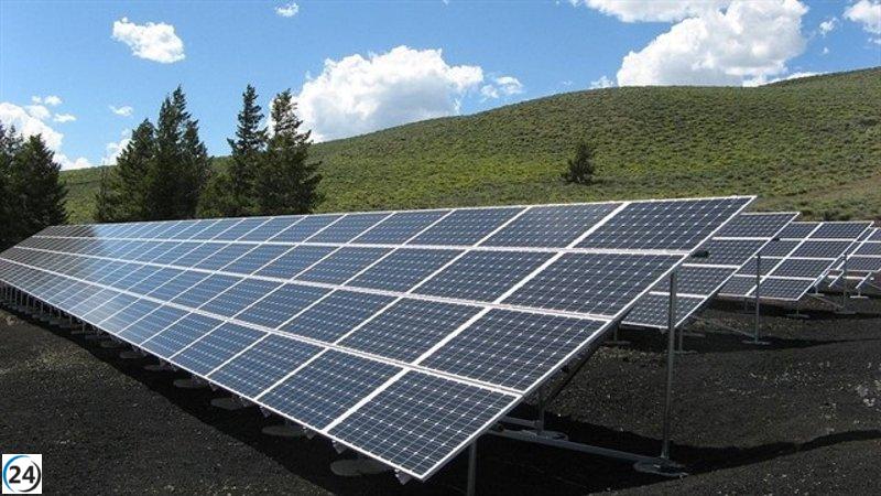 X-Elio transfiere una planta solar de 50 MW en Almería a Tion Renewables.