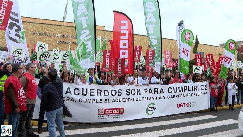 Sindicatos concluyen protestas en el Virgen del Rocío contra el colapso de la sanidad andaluza.