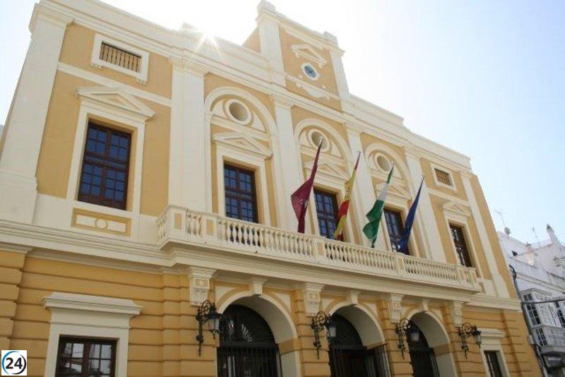 Concejal de Chiclana renuncia tras ser detenido por exhibicionismo frente a menores.