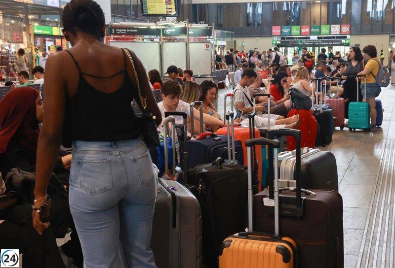 Huelga de sindicatos minoritarios provoca atrasos en trenes de alta velocidad y cercanías entre Sevilla y Málaga.