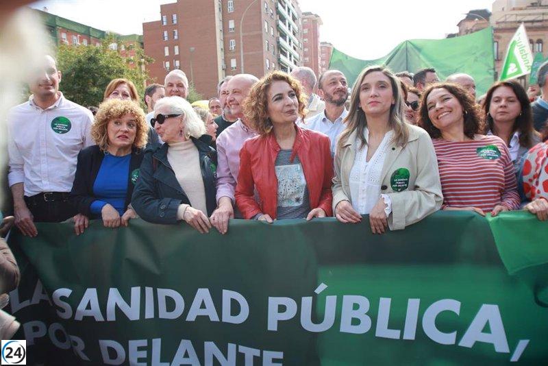 Montero promete elevar la sanidad al máximo nivel si el PSOE-A regresa al poder en Andalucía.