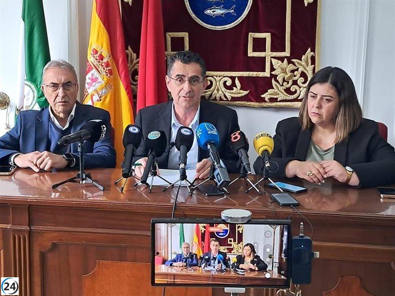 Alcaldes de Cádiz piden una rápida resolución para la huelga que pone en riesgo la pesca del atún rojo.