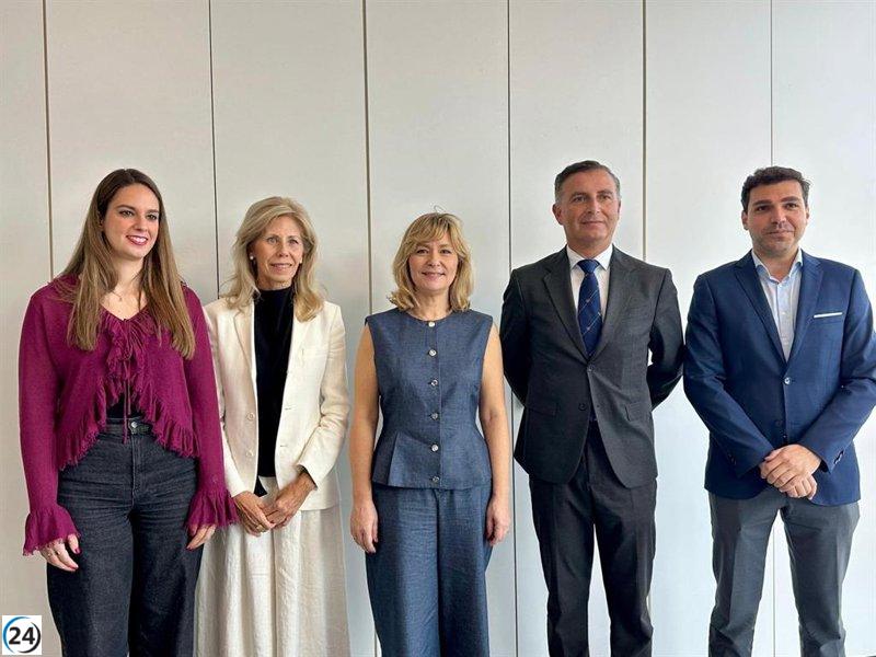 Acuerdan medidas para optimizar la vivienda de temporeros en la zona de Doñana (Huelva).