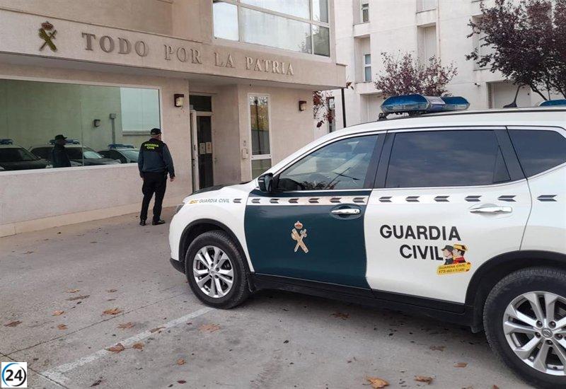 Tres arrestos tras el cierre de dos narcotiendas en Baeza.