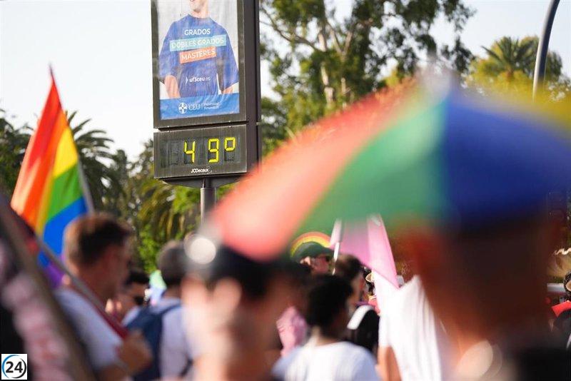 Masiva celebración del Orgullo en Sevilla por dos décadas de matrimonio igualitario.