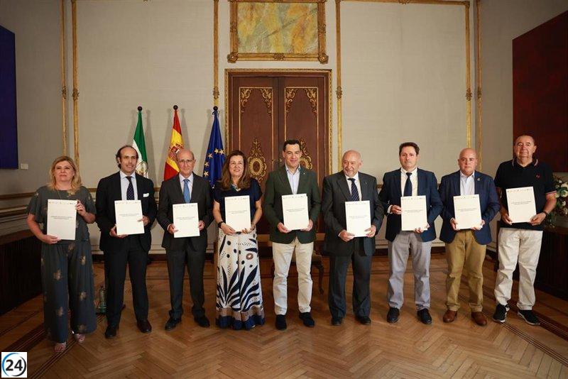 Moreno pacta con la educación concertada para mejorar las condiciones docentes y la calidad educativa.