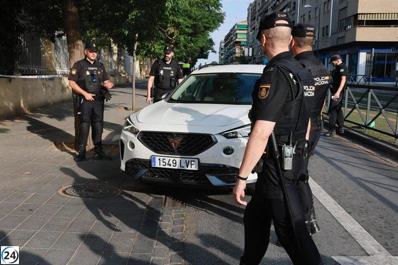 Despliegue policial en los tribunales de Granada para la custodia del hijo de Rivas.