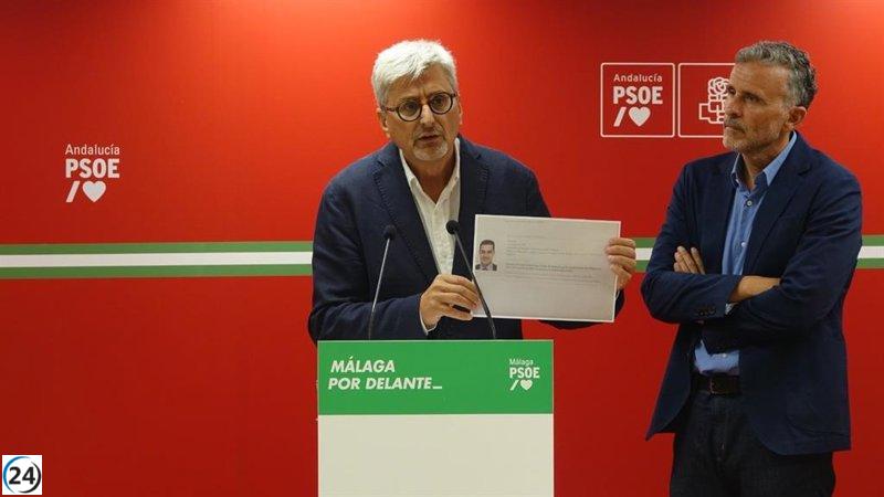 PSOE-A denuncia a Moreno por falsedad en su currículum de 1996 al reclamar una licenciatura inexistente.