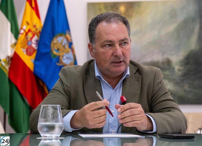 Toscano resalta el eficaz control de mosquitos en Huelva gracias a tecnología y fumigación.