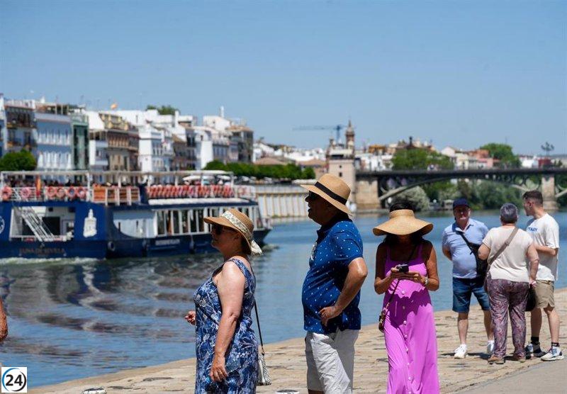 Alerta intensa por altas temperaturas este sábado en Sevilla, alcanzando los 44 grados, y niveles de riesgo en el resto de Andalucía.