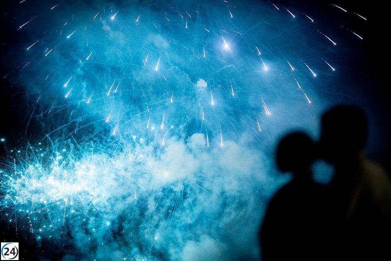 De la Torre desea a Málaga una Feria exitosa y plena de felicidad.