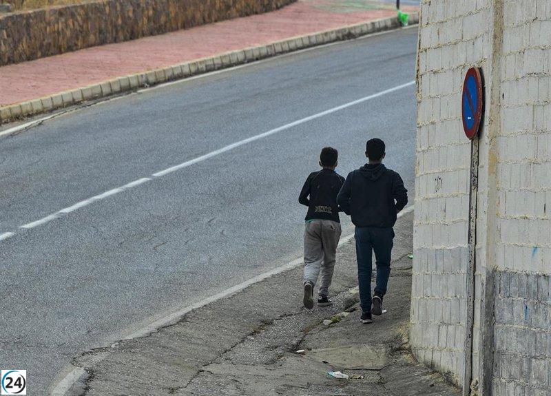 Vox solicitará el jueves en el Parlamento el cierre de centros para menores inmigrantes.