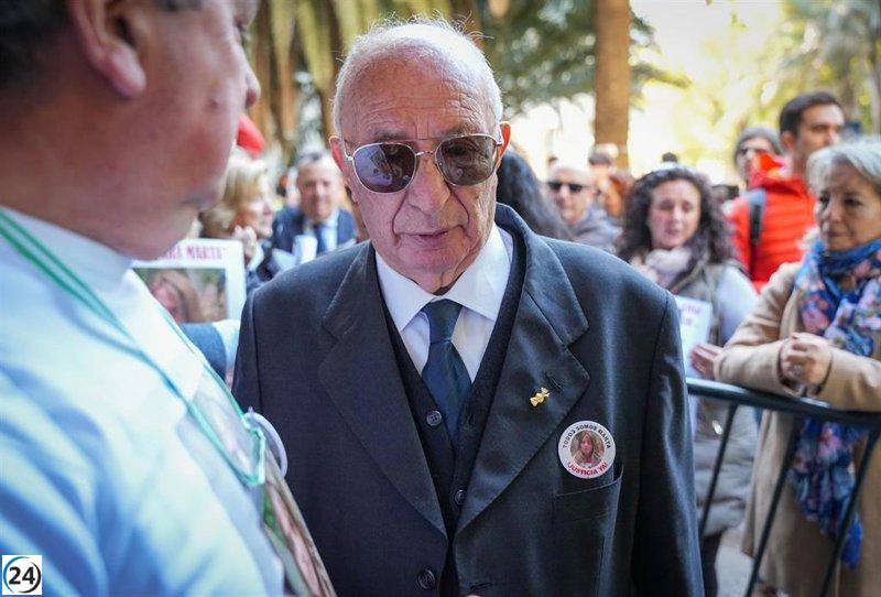 El abuelo de Marta del Castillo cuestiona la reubicación de Carcaño y expresa su desconfianza en la Justicia.