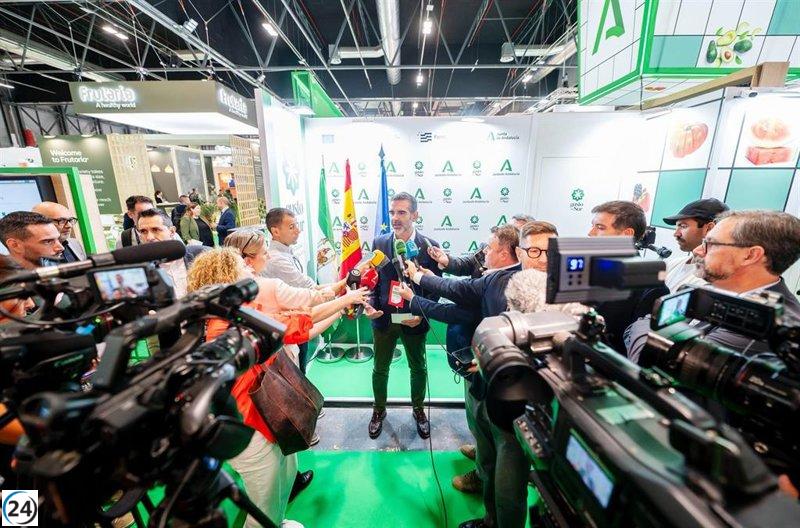 Andalucía destina 22 millones a apoyo específico para la agroindustria hortofrutícola.