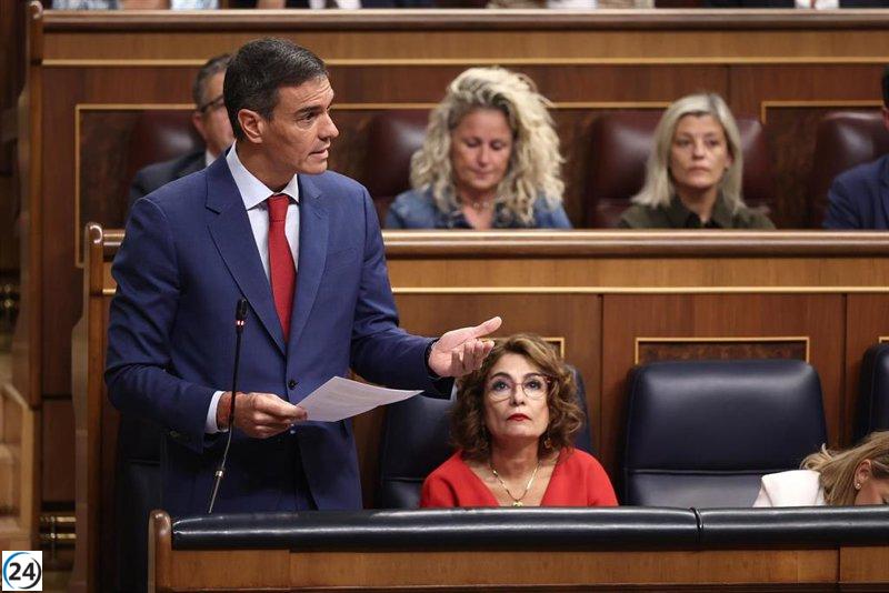 Sánchez critica a Feijóo por acusaciones infundadas sobre cáncer de mama y defiende la sanidad pública en Andalucía.