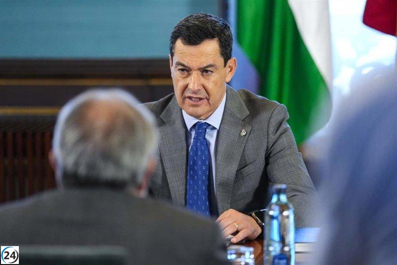 Moreno anuncia despidos en el cribado de cáncer y promete escuchar a las mujeres afectadas.