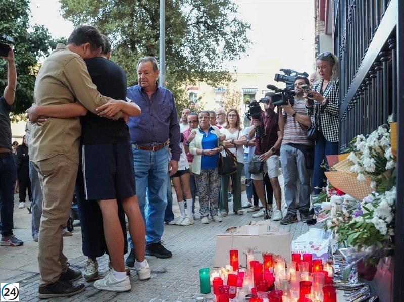 Manifestación en Sevilla para respaldar a la familia de la niña que se suicidó tras sufrir acoso escolar:
