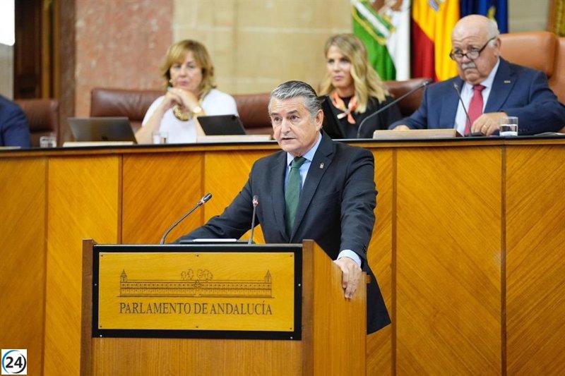 Antonio Sanz inicia su mandato como consejero de Sanidad en el Parlamento andaluz con un debate sobre el sector.