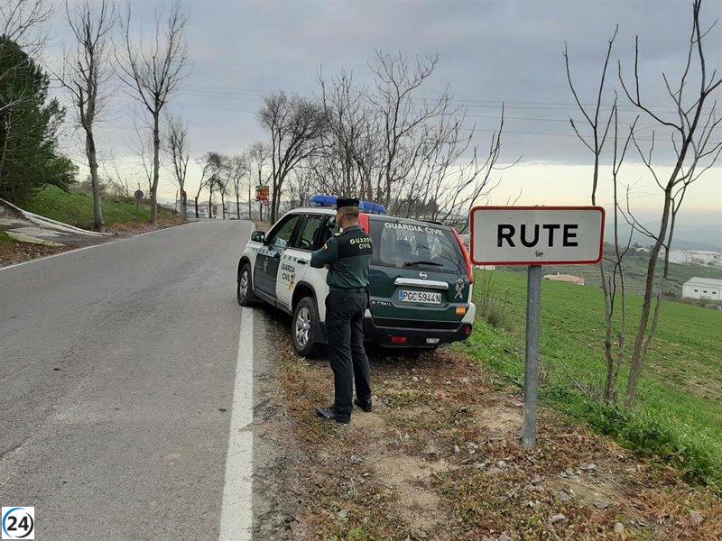 La Guardia Civil despliega un centenar de efectivos en Rute (Córdoba) para combatir el narcotráfico.