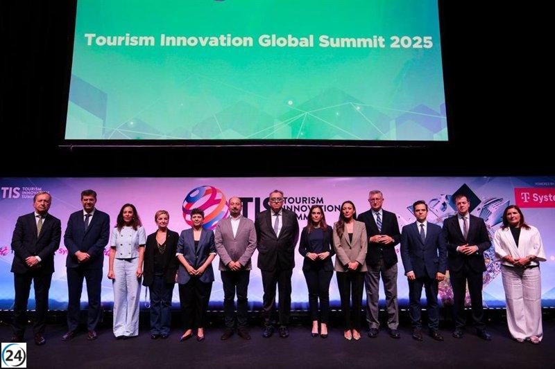 Andalucía encabeza un pacto con doce regiones para resaltar la importancia del turismo.