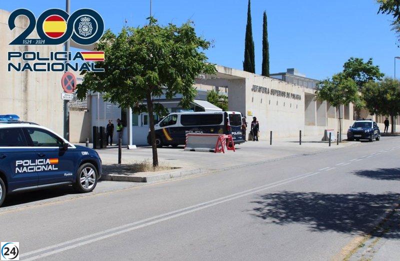 Detenido por estafar 22.000 euros a un anciano de 94 años en su bar de Granada.