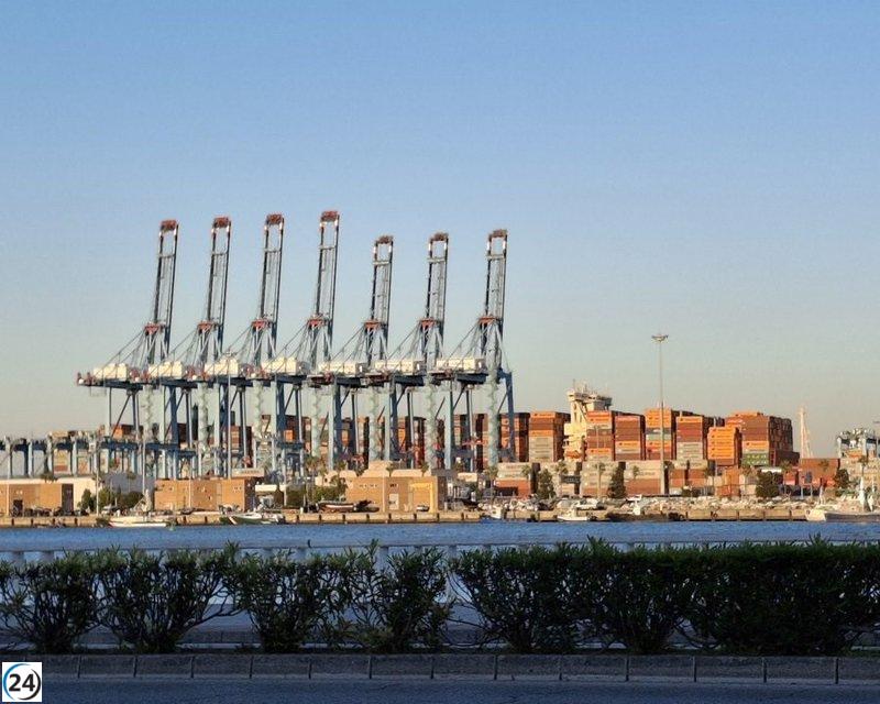 Descubren 20 toneladas de hachís escondidas en camiones de pimientos de Marruecos.