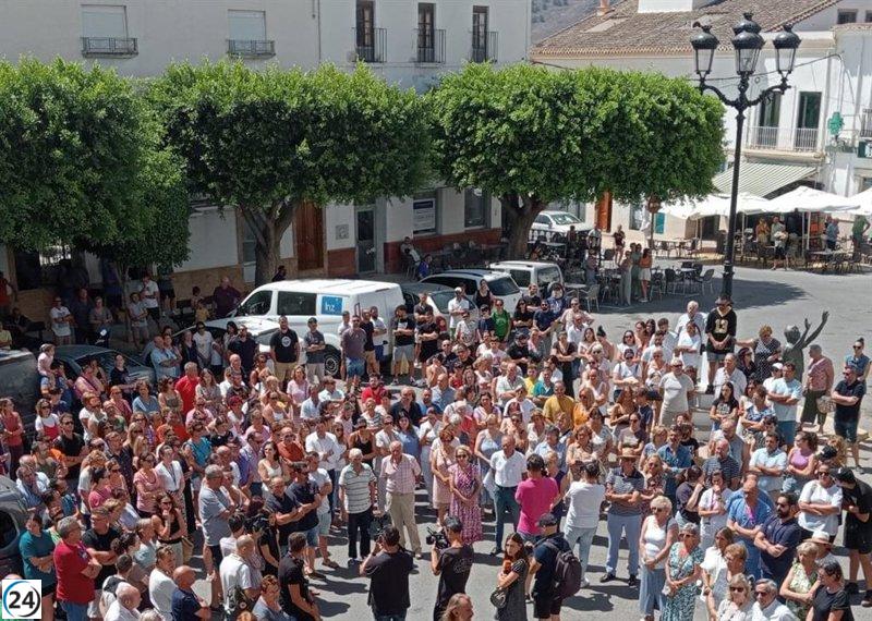 Hombre acusado de asesinato en Almería podría recibir 15 años de prisión por la muerte de la propietaria de un pub.