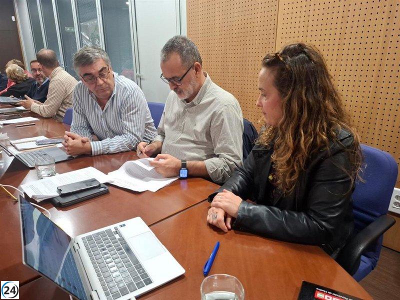 Acuerdo entre sindicatos y Junta para aumentar salarios y modernizar la Administración de 65.000 trabajadores.