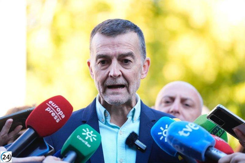 Maíllo asegura que su candidatura revitaliza las elecciones andaluzas y deja abierta la posibilidad de aliarse con Podemos.