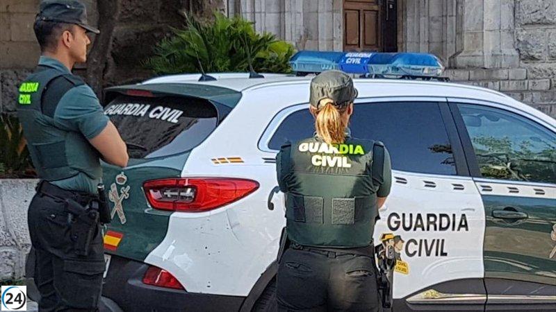Arresto en Benamaurel por violar orden de alejamiento y retener a pareja e hijos menores.