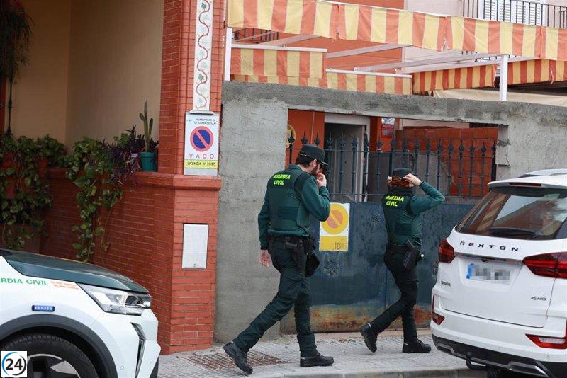 Arrestan al inquilino sospechoso del asesinato de una mujer en La Algaba, Sevilla.