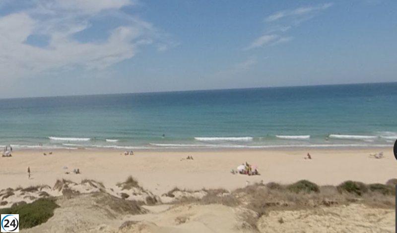 Encuentran cadáver masculino en playa de Chiclana, Cádiz.