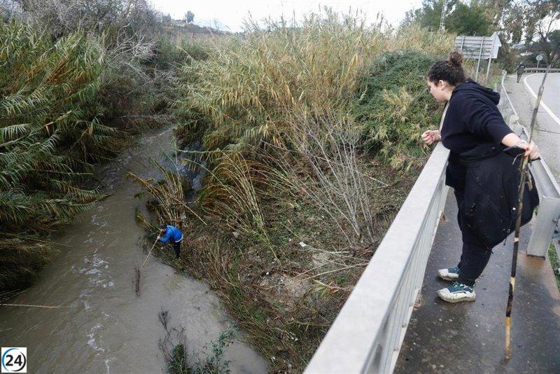 Descubren un cadáver en la búsqueda de dos desaparecidos tras las lluvias en Alhaurín el Grande.