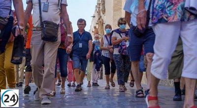 Los hoteleros prevén una ocupación media del 75% en Semana Santa en Andalucía, tres puntos bajo 2019