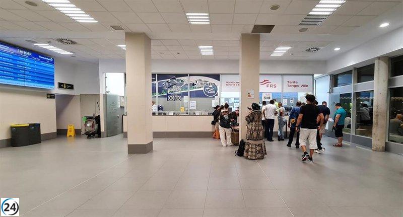 El Puerto de Tarifa sigue clausurado a causa del intenso vendaval el jueves