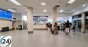 El Puerto de Tarifa sigue clausurado a causa del intenso vendaval el jueves