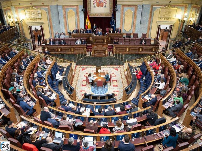 El PP lidera en Andalucía con 25-27 diputados, seguido por el PSOE con 22-24, Vox con 6 y Sumar con 5-6, según Sigma Dos.