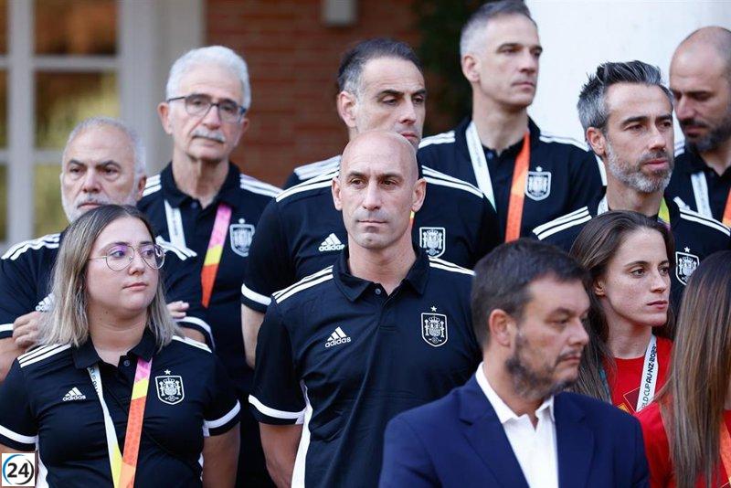 El Pleno de Motril podría revocar la Medalla de Oro a Luis Rubiales por su muestra de afecto hacia Jennifer Hermoso.