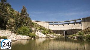 El Consejo de Administración de Emasesa se reúne hoy para discutir el aumento del precio del agua y la implementación de medidas ante la sequía.