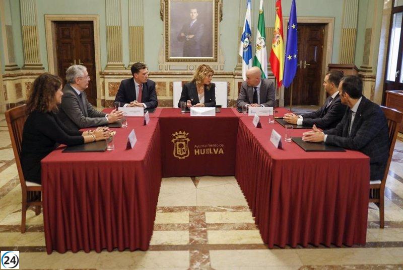 Ayuntamiento y Puerto se reúnen con Maersk para discutir proyecto de planta en Huelva