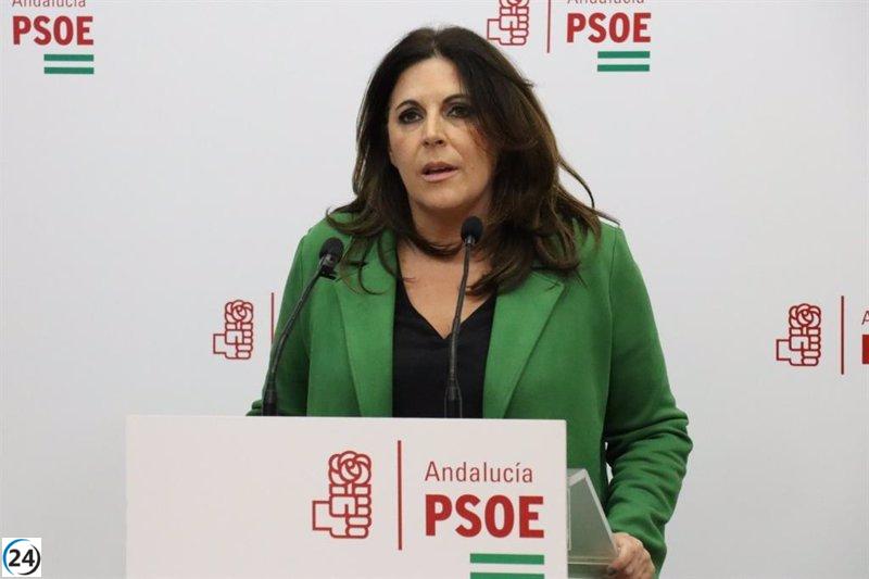 Socialistas andaluces exigen que la consejera de Salud comparezca en el Parlamento por su 