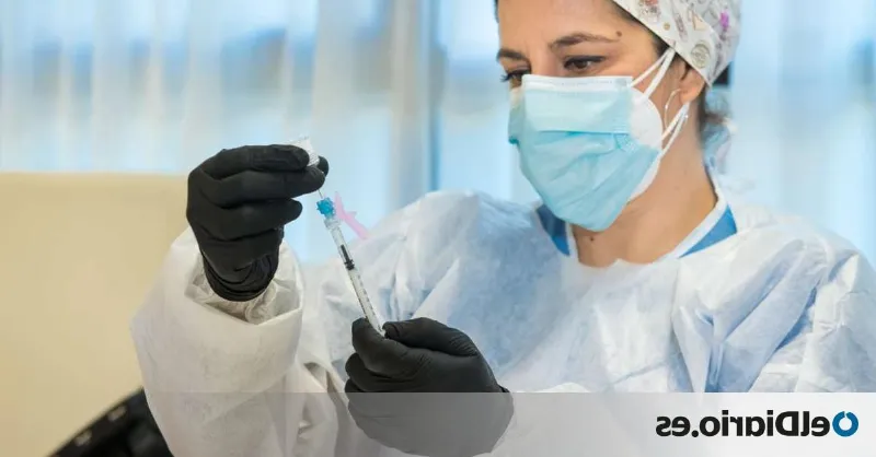 La oposición reclama explicaciones sobre los retrasos en la vacunación de Covid-19 en Andalucía